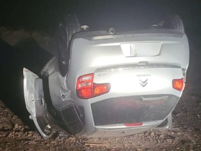 Ruta del Petróleo: volcó por esquivar una canoa que se voló de una camioneta