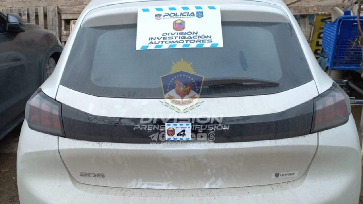 Uno de los cuatro autos secuestrados el viernes. Fuente: (Prensa Policía)