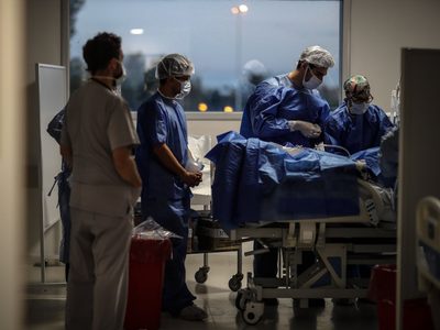 Angustiante: más de 7.400 argentinos perdieron la vida por el brote de coronavirus