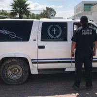 En Hidalgo, policías federales encuentran mil 150 litros de hidrocarburo ilegal en carroza
