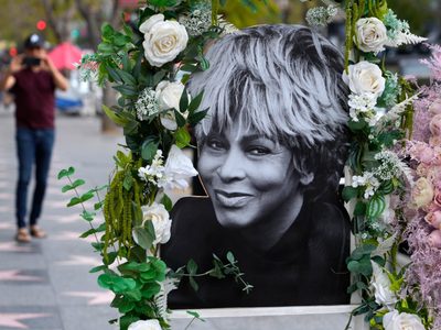 La reina Tina Turner, un ave fénix en llamas