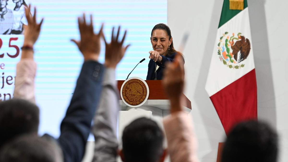 Conferencia de la presidenta de México, Claudia Sheinbaum, en el salón Tesorería del Palacio Nacional