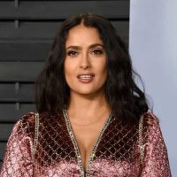 Valentina, la hija de Salma Hayek ya ayuda en la cocina y su mamá lo muestra