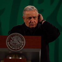 AMLO asegura que 70% de la población quiere que él continúe en el poder