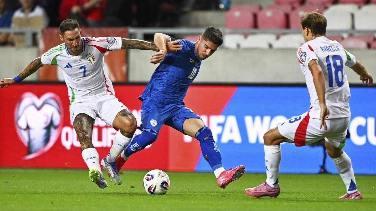 Con agónico gol Italia vence 5-4 a Israel en partido clasificatorio para el Mundial 2026