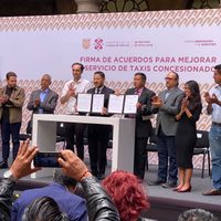 Martí Batres se lanza contra aplicaciones de transporte: “Afectan a decenas de miles de taxistas”