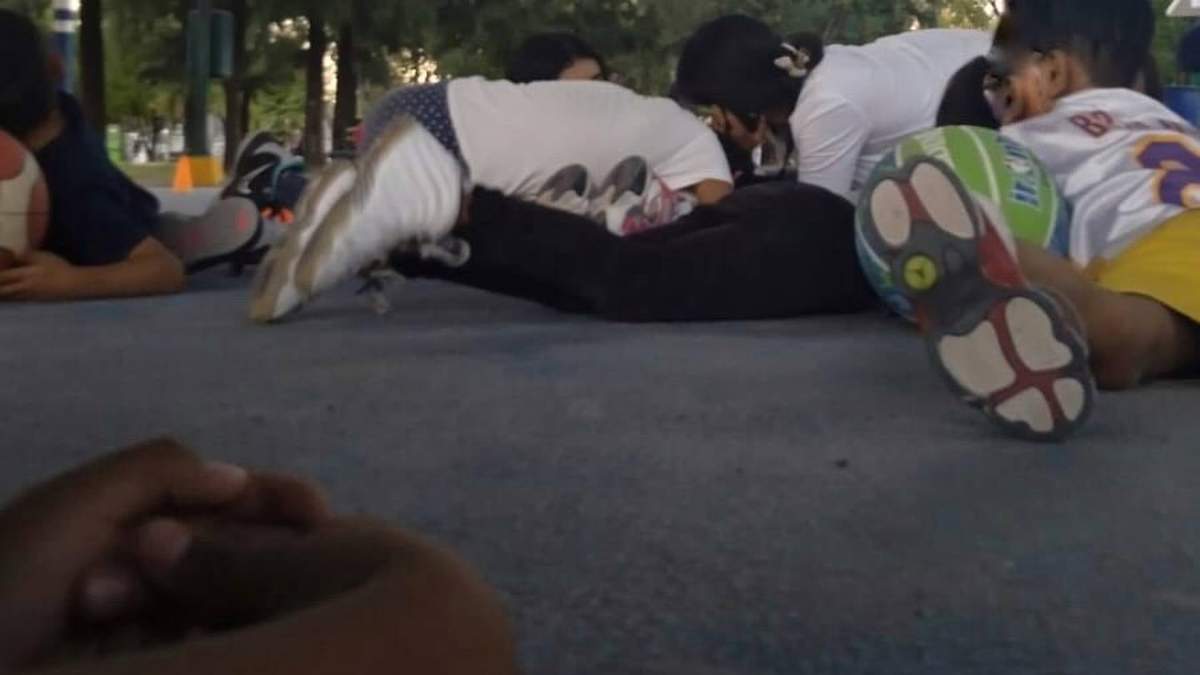 Los menos tuvieron que tirarse para evitar una bala perdida