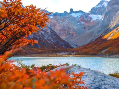 El destino de la Patagonia que deslumbra en otoño con paisajes únicos y colores dorados
