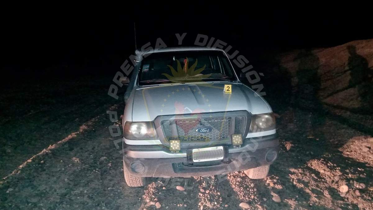 La camioneta secuestrada durante el operativo