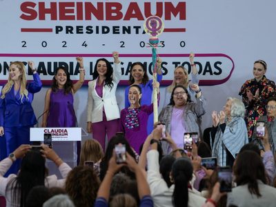 Feminismo: Sheinbaum toma distancia de López Obrador al blindar derechos de la mujer