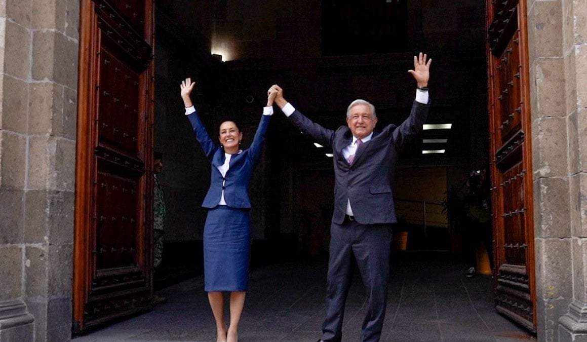 Sheinbaum y AMLO en Palacio Nacional
