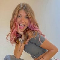 Anita Matamoros no le teme a nada y se para de manos ante todos los caminos que se le atraviesan
