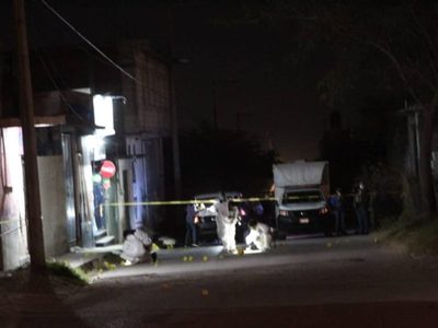 Comando asesina a cuatro personas en un negocio de Cuernavaca