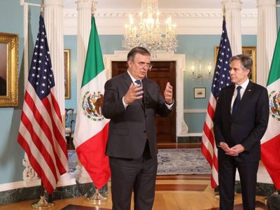 Revelan que Ebrard acordó con EU que México reciba más cubanos y nicaragüenses expulsados
