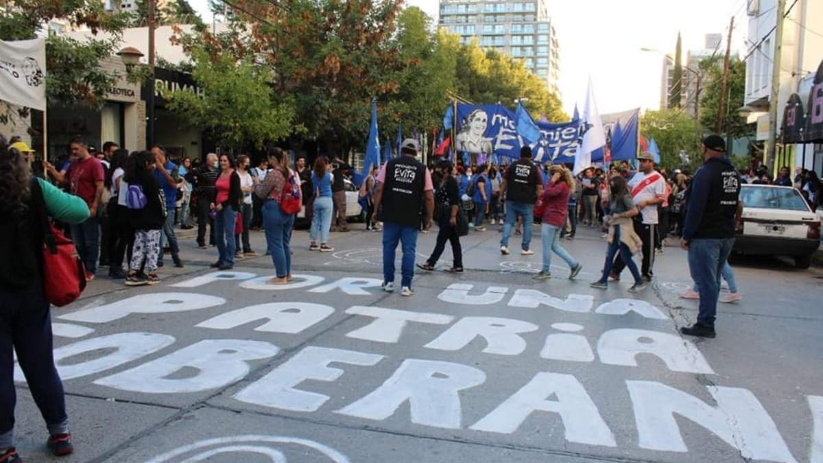 Movimiento Evita en Neuquén capital reafirma sus derechos este 1 de Mayo. Fuente: (Facebook)