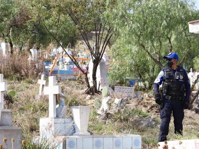 Cesan al administrador del panteón de San Nicolás Tolentino donde fue exhumado el bebé Tadeo