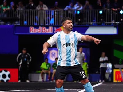 Estalló de bronca: el enojo de Kun Agüero tras la eliminación de Argentina en la Kings League