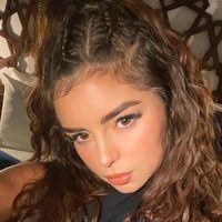 "¡Sin nada debajo!" Así se va Demi Rose a la cama y enseña todos sus encantos ¡al natural!