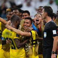 Ecuador amarga a Qatar el inicio del Mundial al vencerlo 2-0