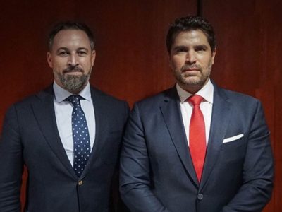 Eduardo Verástegui y Carlos Mota también presumen sus fotos con el líder de Vox