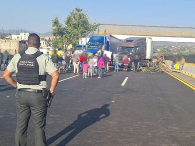 Reabren la autopista México-Puebla tras siete horas de bloqueo
