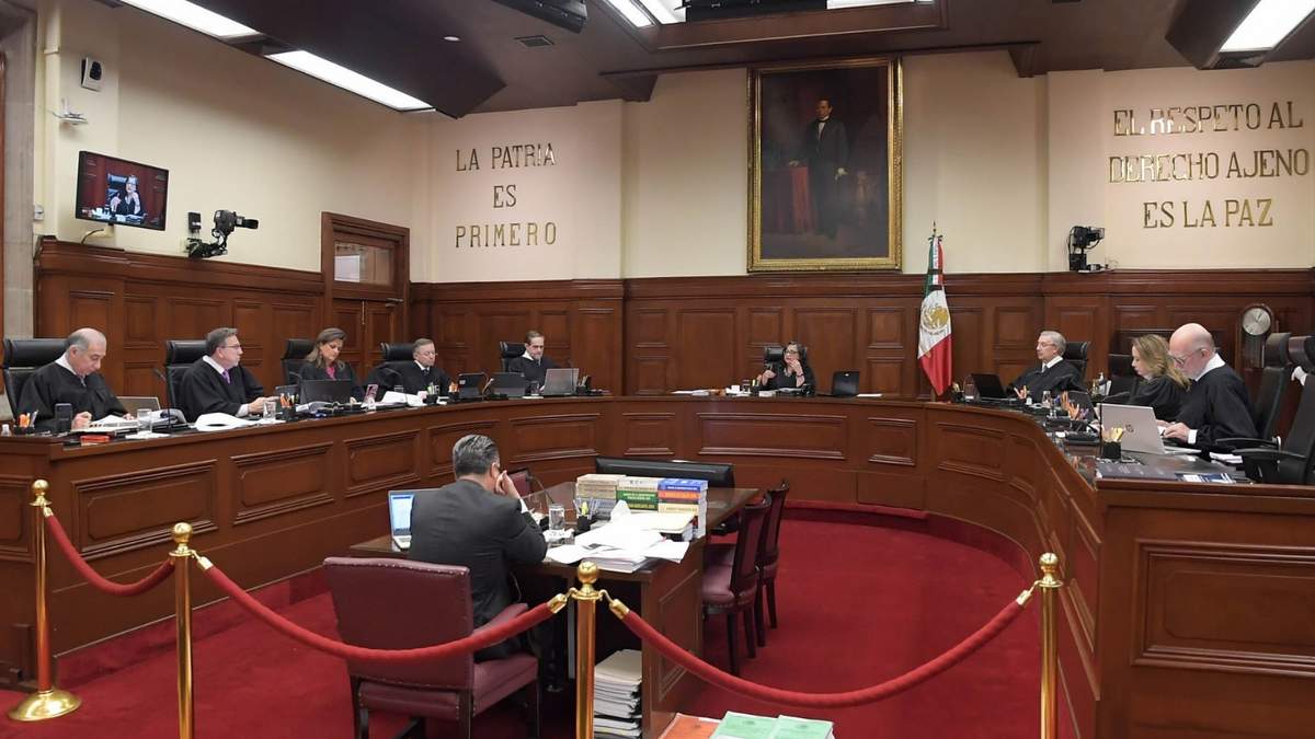 Suprema Corte. Salarios cuestionados