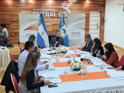 Denuncian que concejales de Cutral Co cobran 800 mil pesos mensuales y no asisten a las sesiones