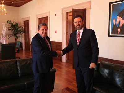 Gobernador de Zacatecas otorga bono de "despedida" a 480 altos funcionarios