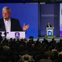Desde NL, López Obrador plantea nueva reforma con fiscalizaciones por sorteo