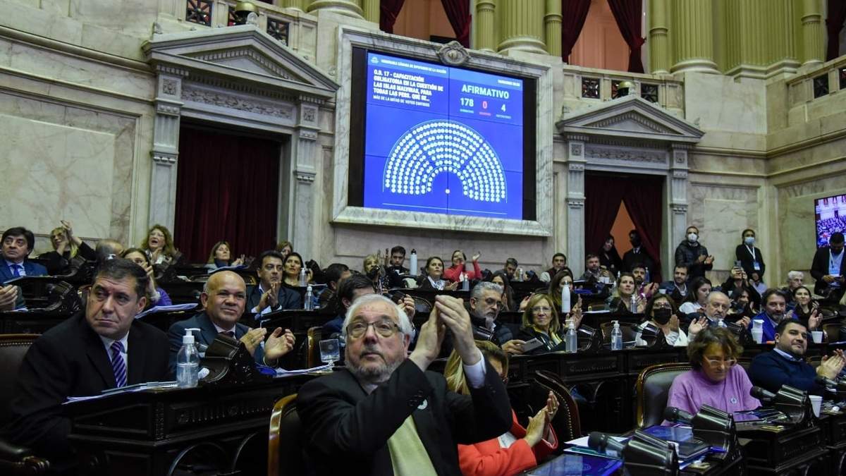 Imágenes del encuentro. Fuente: (Twitter)