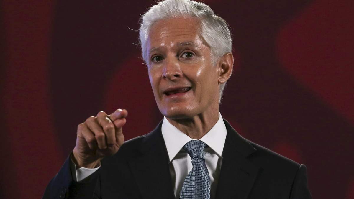 E, gobernador Alfredo del Mazo