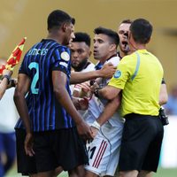 Escándalo: el verdadero motivo de la pelea entre el Huevo Acuña y Denzel Dumfries