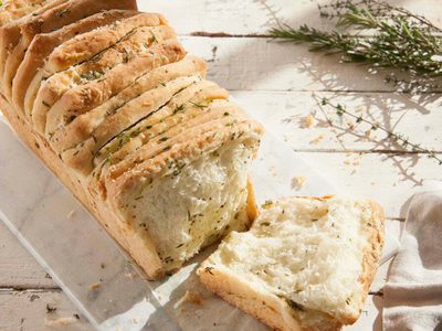 Pan libro provenzal: con una miga esponjosa y un sabor único, una receta súper fácil que te corona como un chef