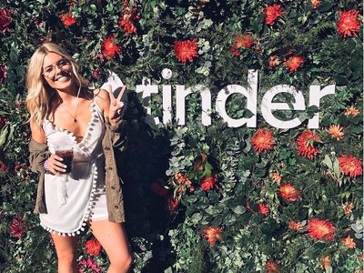 Tinder implementa verificación por "videoselfi" para certificar perfiles reales