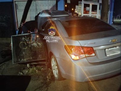 Un hombre sufrió un episodio de epilepsia mientras conducía y provocó un accidente en Junín de los Andes