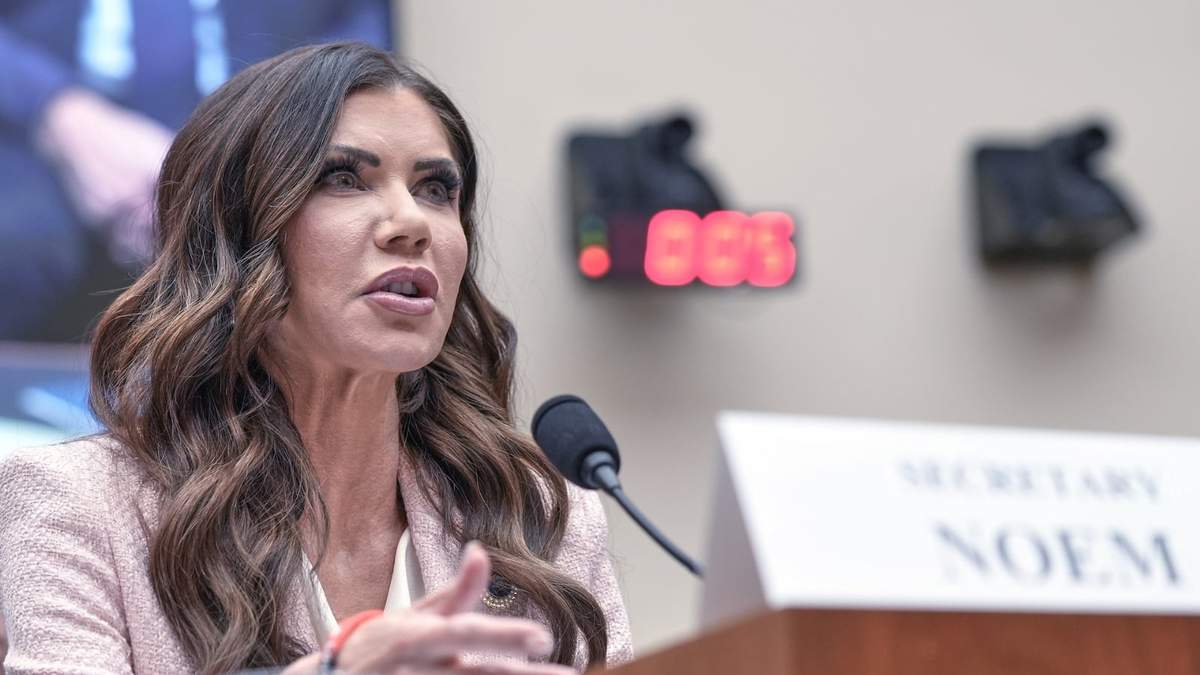Kristi Noem. Sin recursos
