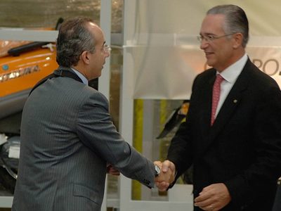 AMLO fustiga a Calderón y Fox por privatizar Mexicana y Aeroméxico; no habla de Salinas Pliego