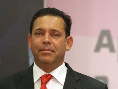 EU solicita retener al exgobernador Eugenio Hernández con fines de extradición