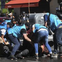 "En la Casa Rosada lanzaron gas pimienta": la insólita defensa de la Ciudad