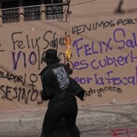 Quitarle el micrófono al machismo