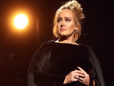 Excesivo: Adele publicó una fotografía y vuelve a preocupar con su peso