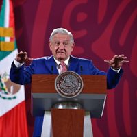 Calderón y yo "no somos iguales", él no atendió las causas de la violencia: AMLO
