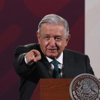 Loret de Mola no me ha podido explicar cómo hizo tanto dinero: AMLO
