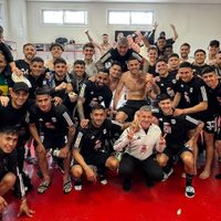 Deportivo Riestra ganó y es líder del fútbol argentino