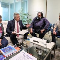 Con guiños a gremios docentes, Fernández puso a la educación pública en el centro de la discusión