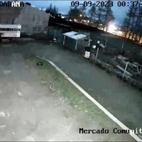 Una extraña y potente luz iluminó por un instante la noche de Villa La Angostura