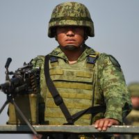 Ejército desarma a policía de Rosarito para revisar "muestreo de huellas"