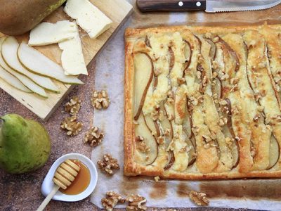 Hojaldre de peras, jamón y queso: preparate para los aplausos con esta receta fácil y con un toque gourmet