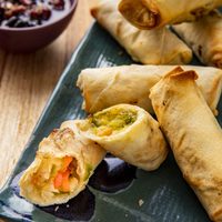 Rollitos primavera chinos: facilísimos de hacer en sartén y para cocinar en pocos minutos
