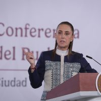 Avión de EU aterrizó para trasladar a funcionarios de la Secretaría de Seguridad: Sheinbaum